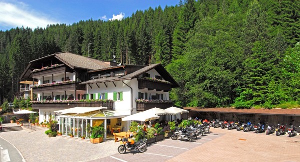 Foto esterno Ristorante Mondschein