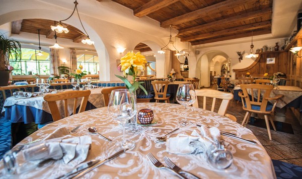 Il ristorante Ponte Nova (Obereggen - Nova Ponente) Mondschein