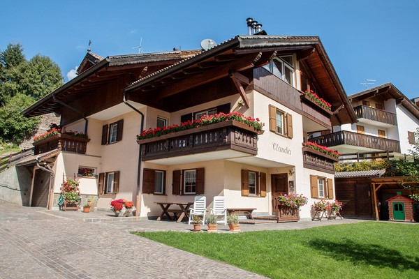 Foto esterno Appartamenti Villa Claudia