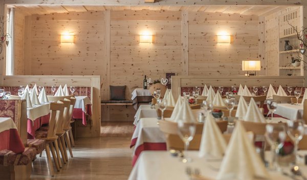 Das Restaurant St. Johann (Ahrntal) Hotel Adler