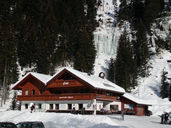 Winter Präsentationsbild Berghütte Jausenstation Angerer