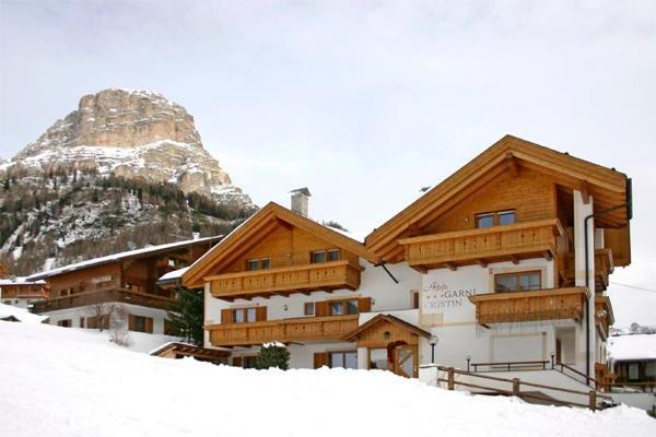 Foto Außenansicht Garni + Ferienwohnungen Cristin & Dep. Antina