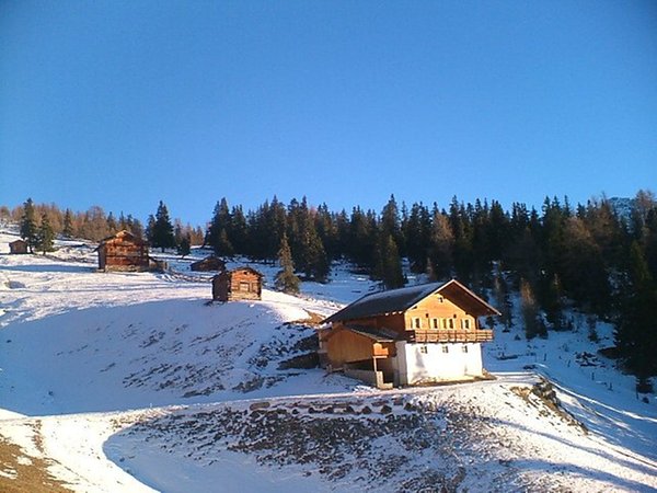 Winter presentation photo Alpine farm Oberhabererhütte auf Stumpfalm