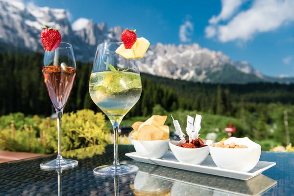 The restaurant Carezza / Karersee Alpenrose