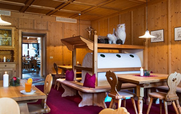The restaurant Carezza / Karersee Alpenrose