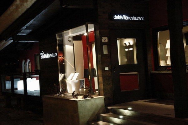Photo exteriors Restaurant Della Villa