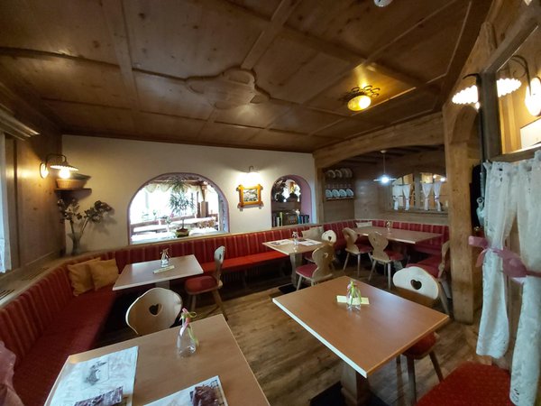 Photo of the bar Mountain Hut-Hotel Dolomia