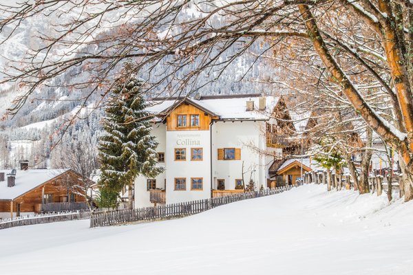 Foto esterno in inverno Collina