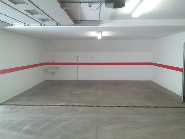Photo of the garage