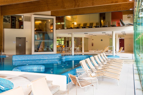 Foto des Hallenschwimmbads
