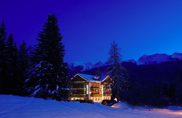 Foto Außenansicht Hotel Canada