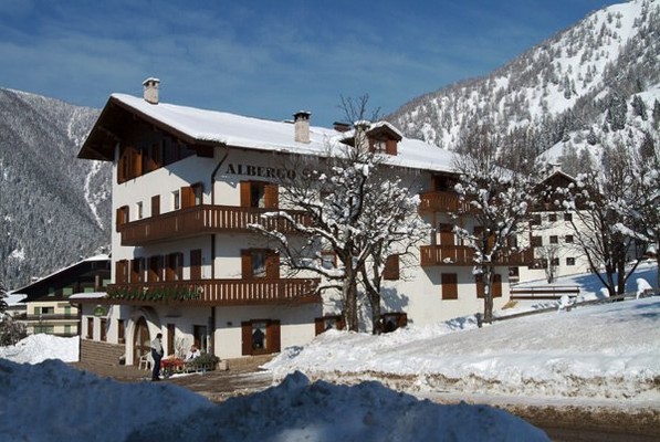 Foto esterno Hotel Stella Alpina