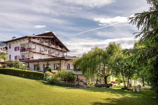 Photo exteriors Hotel Latemar