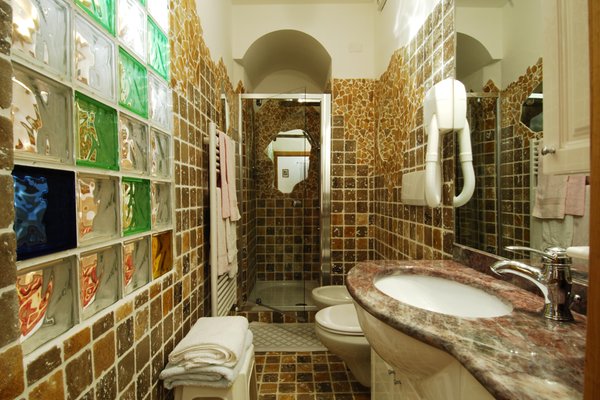 Foto del bagno Hotel Ancora & Suites