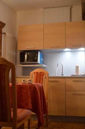 La zona giorno Hotel Ancora & Suites
