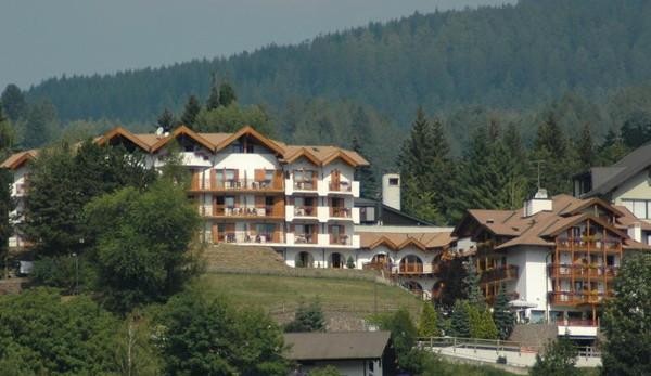 Foto esterno Hotel La Roccia