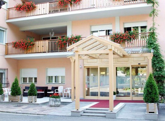 Foto esterno Hotel Parkhotel Sacro Cuore