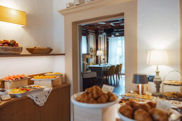 The breakfast B&B (Garni)-Hotel Laurino