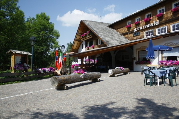 Foto esterno Hotel Grünwald