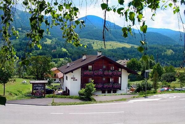 Photo exteriors Bed & Breakfast Seppi