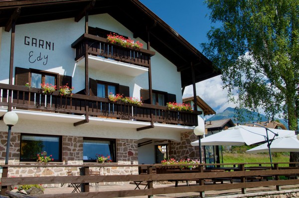 Photo exteriors B&B (Garni)-Hotel Edy