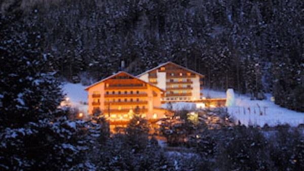 Foto invernale di presentazione Shandranj - Hotel 4 stelle