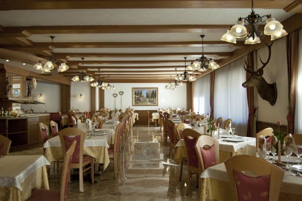 Das Restaurant Tesero Al Cervo - Dolomites Experience