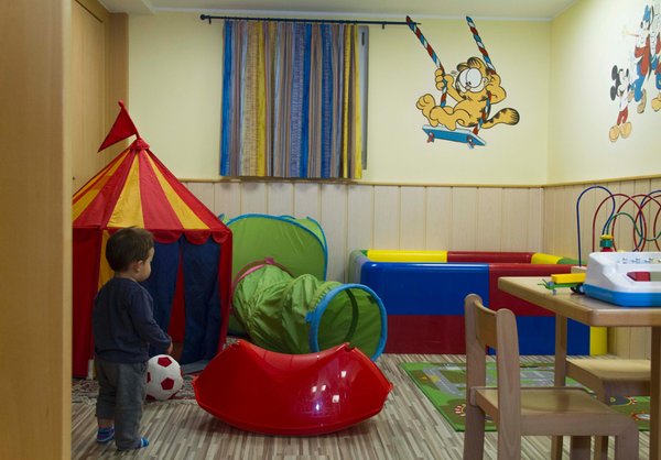 La sala giochi Hotel Berghotel Miramonti