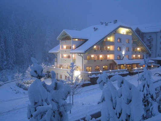 Photo exteriors Hotel Erica