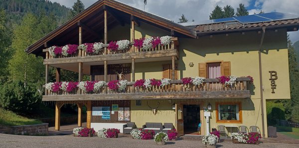 Foto estiva di presentazione Hotel Pozzole