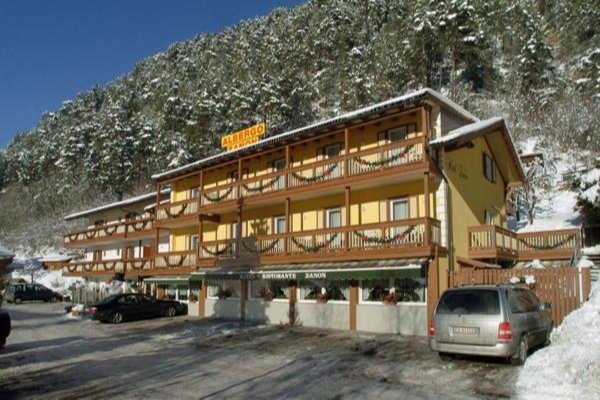 Foto invernale di presentazione Hotel Zanon