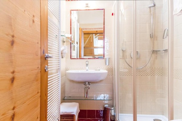 Foto vom Bad B&B auf dem Bauernhof Pianrestel