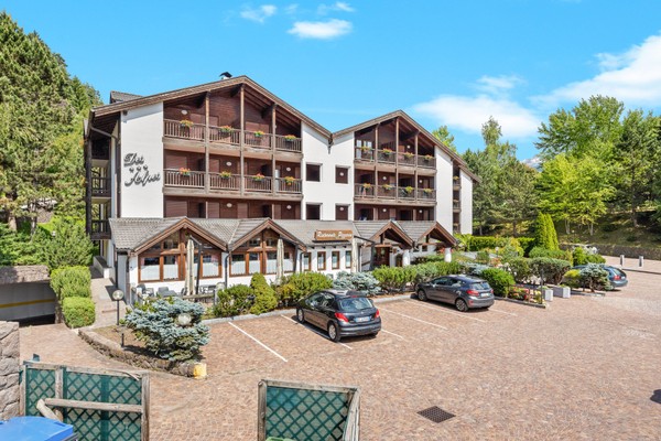 Foto esterno Aparthotel Des Alpes