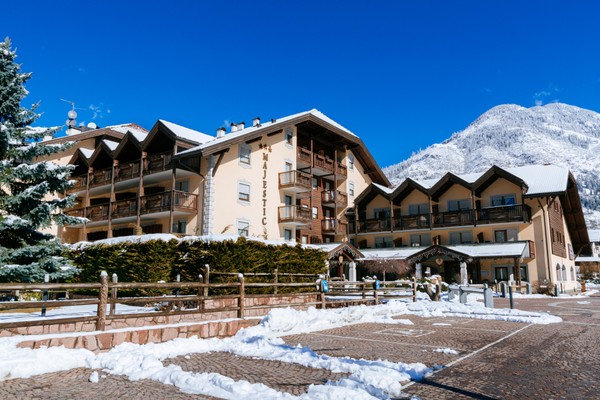 Foto esterno Aparthotel Majestic