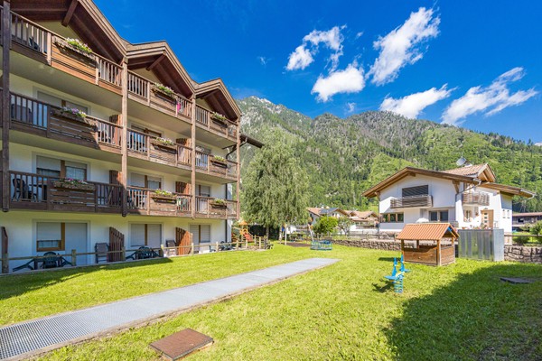 Foto esterno Aparthotel Majestic