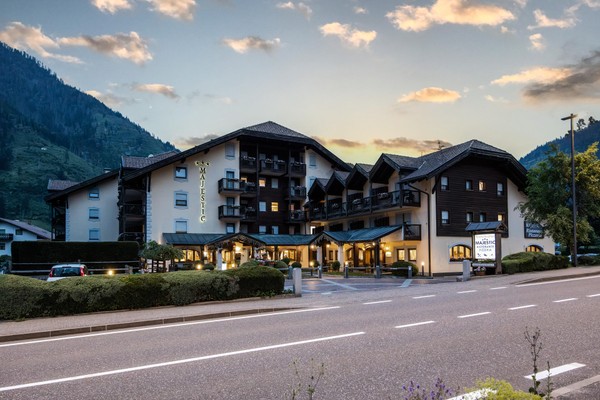 Foto esterno Aparthotel Majestic