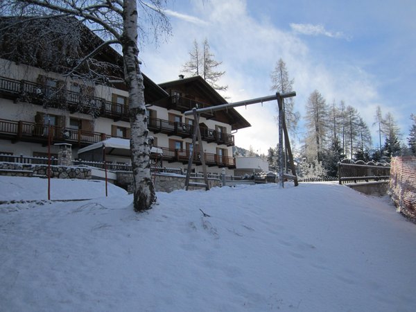 Foto esterno in inverno FORESTO - holiday apartments