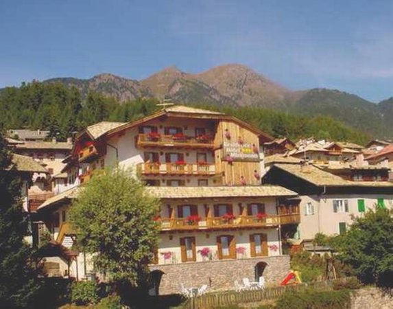 Foto estiva di presentazione Miramonti - Residence 3 stelle