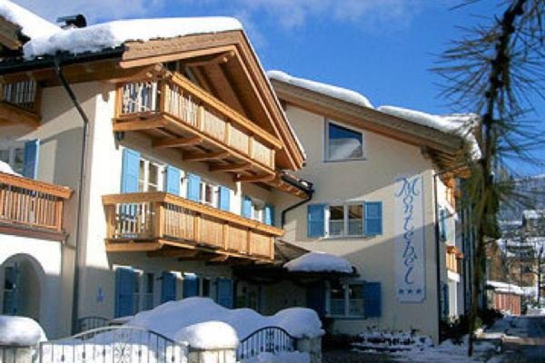 Foto invernale di presentazione Montebel - Residence 3 stelle