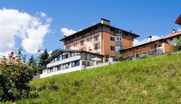Photo exteriors Residenza Bagni e Miramonti