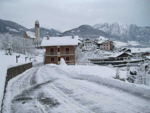 Photo exteriors in winter Varesco Wilma
