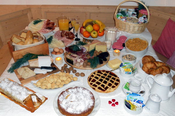 La colazione Affittacamere Famiglia Ceschini - Garni (B&B) 3 soli