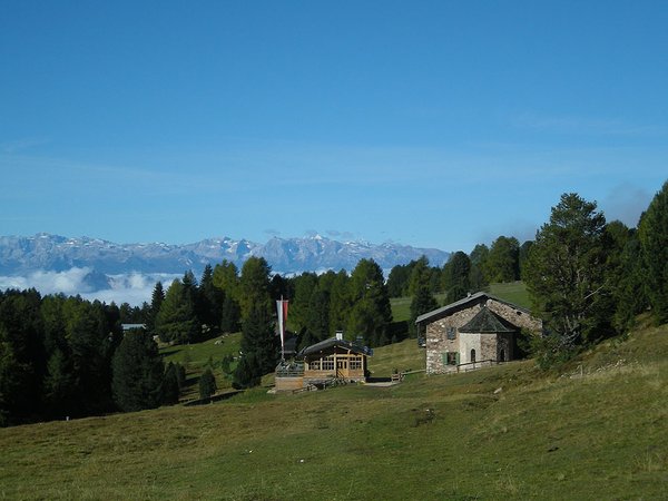 Sommer Präsentationsbild Berghütte Isi