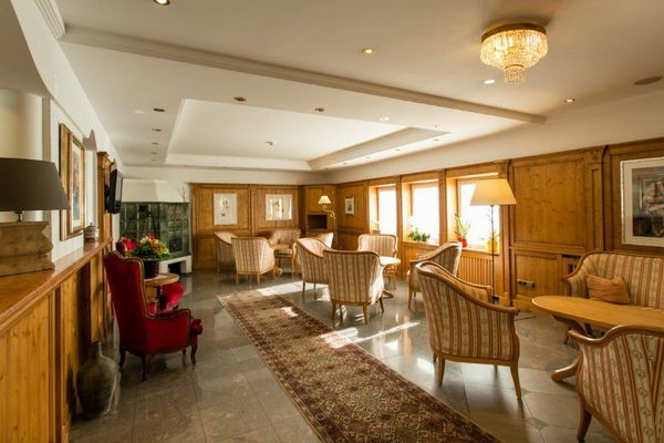 Die Hotelhalle