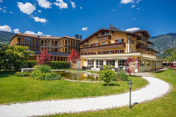 Foto Außenansicht Hotel Engels Park