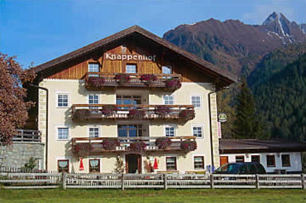 Foto Außenansicht Hotel Knappenhof