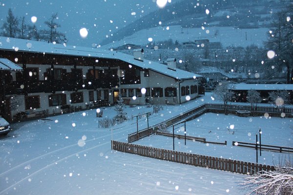 Foto invernale di presentazione Residence Die Färbe