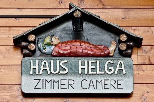 Foto di alcuni dettagli Helga