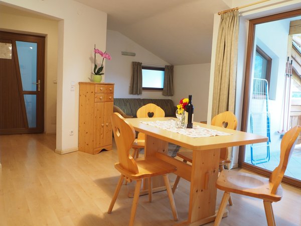 La zona giorno Fiechterhof - Appartamenti in agriturismo 2 fiori