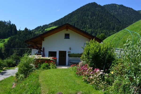 Foto Außenansicht Ferienwohnungen auf dem Bauernhof Martlerhof